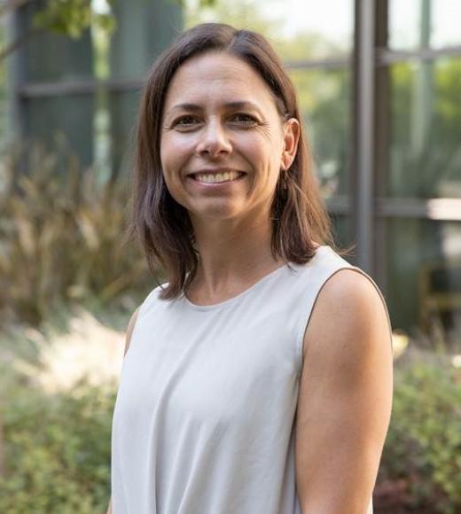 anna rosenbaum headshot